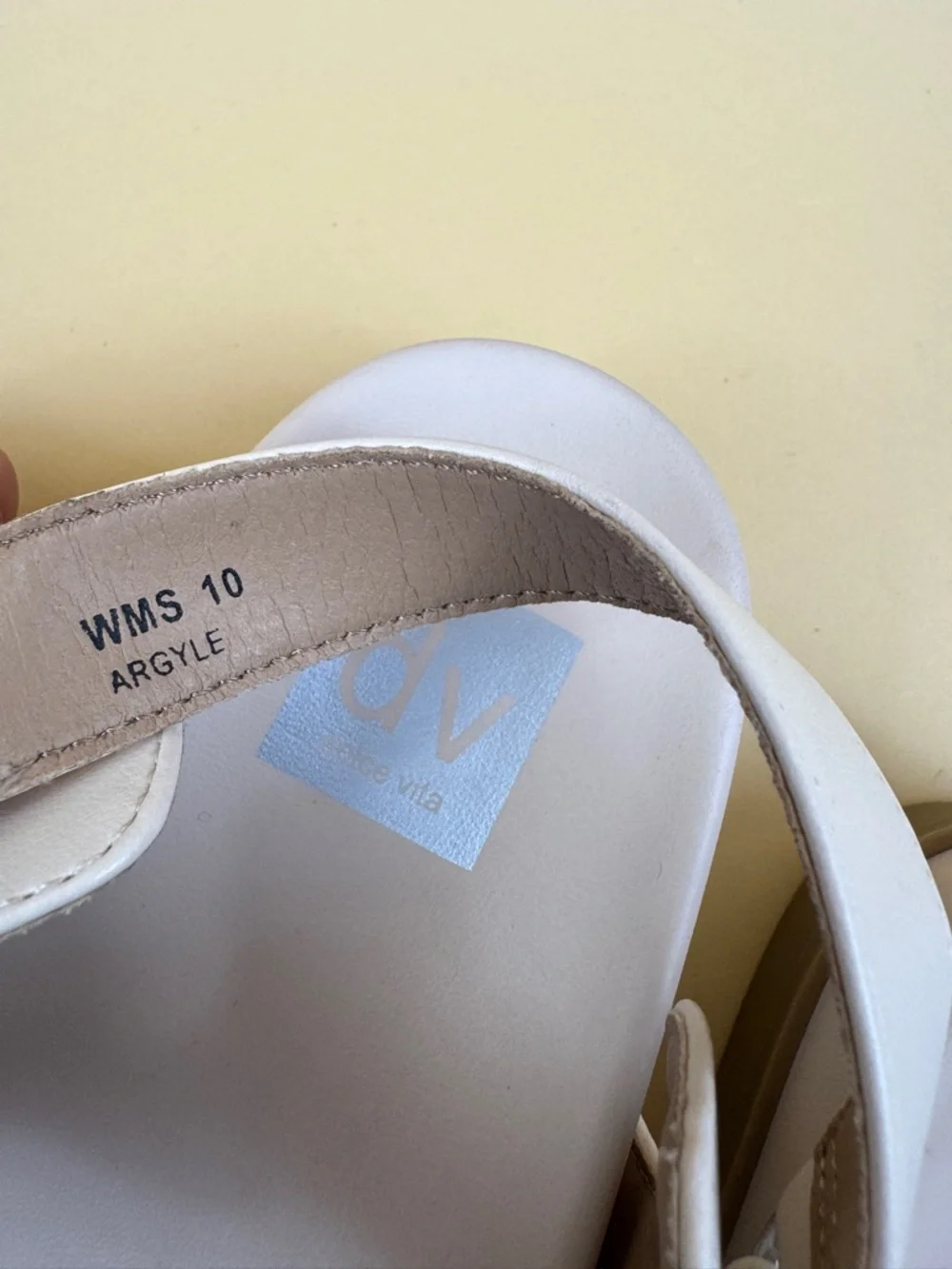 DV by Dolce Vita Argyle Women's Sandals Size 10 Beige Double Strap Slides NWOB - Picture 6 of 7